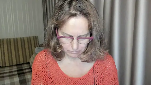 lauraoven online show from 12.10.24