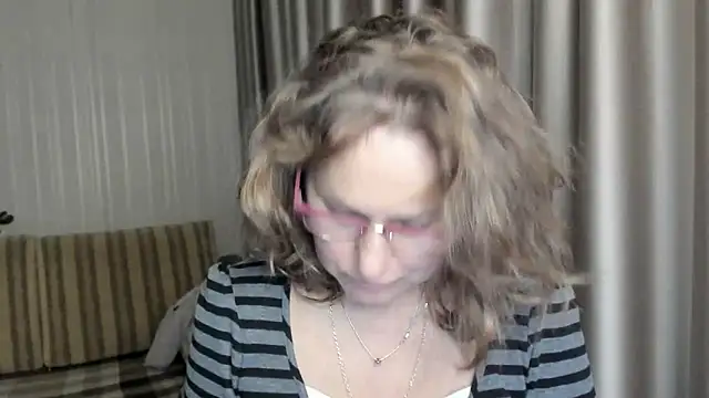 lauraoven online show from 12.22.24
