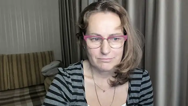 lauraoven online show from 12.27.24