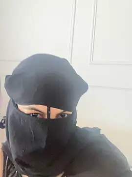 Snapshot of Marocainegroscul chatting on 03.14.26 Marocainegroscul online show from 03.14.26