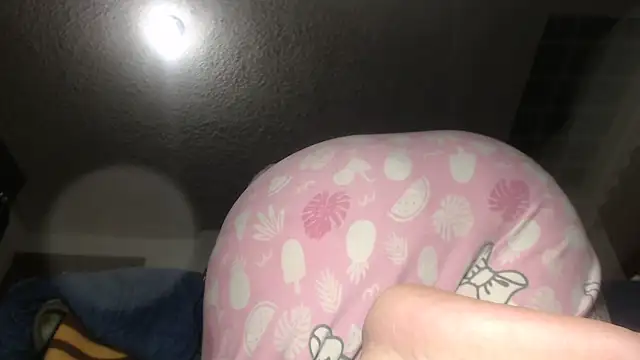 Snapshot of prettyangelsquirt chatting on 10.10.25 prettyangelsquirt online show from 10.10.25