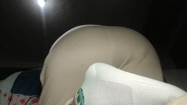 Snapshot of prettyangelsquirt chatting on 10.16.25 prettyangelsquirt online show from 10.16.25