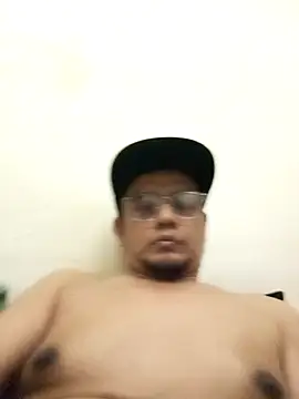 Snapshot of mrbubbaibrahim chatting on 10.31.25 mrbubbaibrahim online show from 10.31.25