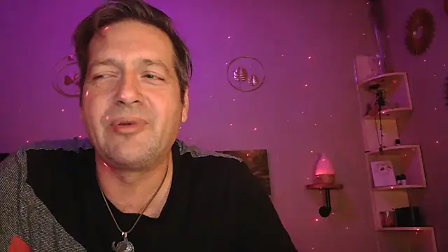 matrikes1 online show from 01.18.25