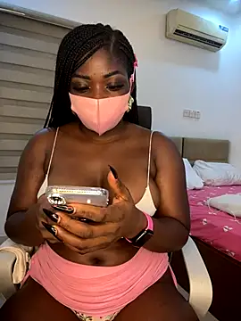 Snapshot of Sweetbootty chatting on 10.03.25 Sweetbootty online show from 10.03.25