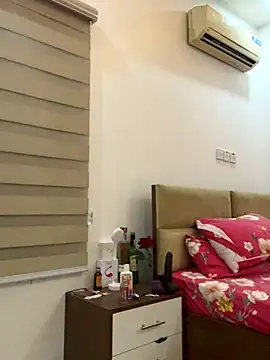 Snapshot of Sweetbootty chatting on 10.23.25 Sweetbootty online show from 10.23.25