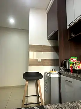 Snapshot of Sweetbootty chatting on 10.24.25 Sweetbootty online show from 10.24.25