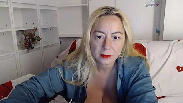 Snapshot of spell_of_love chatting on 09.26.25 spell of love online show from 09.26.25