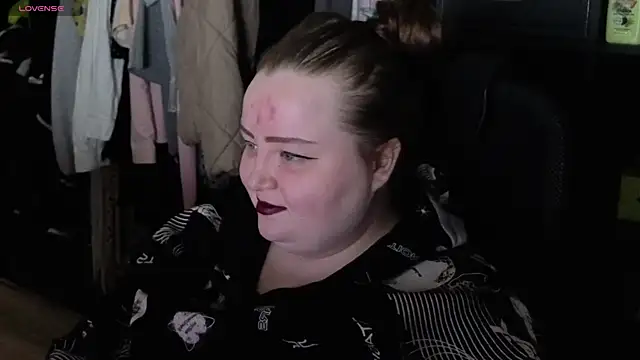 EMMA  CONNOR online show from 10.15.25