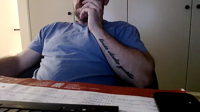Snapshot of mrbigballs chatting on 06.03.26 mrbigballs online show from 06.03.26