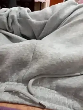 Snapshot of ninotesao21 chatting on 02.14.26 ninotesao21 online show from 02.14.26