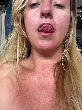 moniquerainx online show from 04.08.26