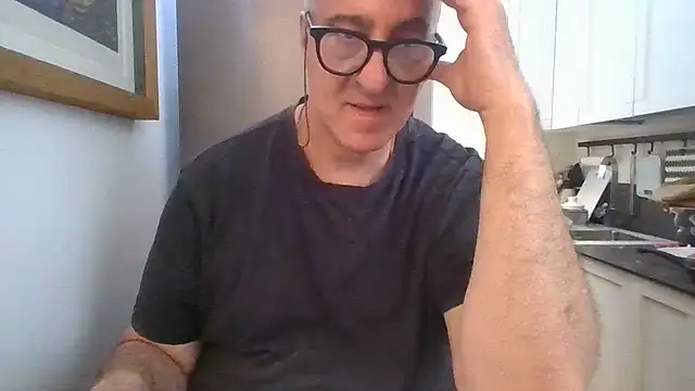 Snapshot of ANONIMO7735 chatting on 07.04.26 ANONIMO7735 online show from 07.04.26