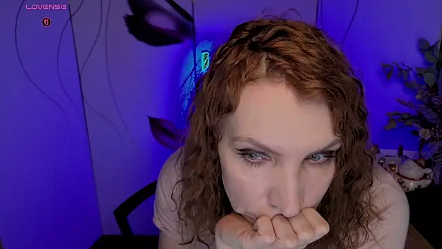 JohansonKatie online show from 12.19.25