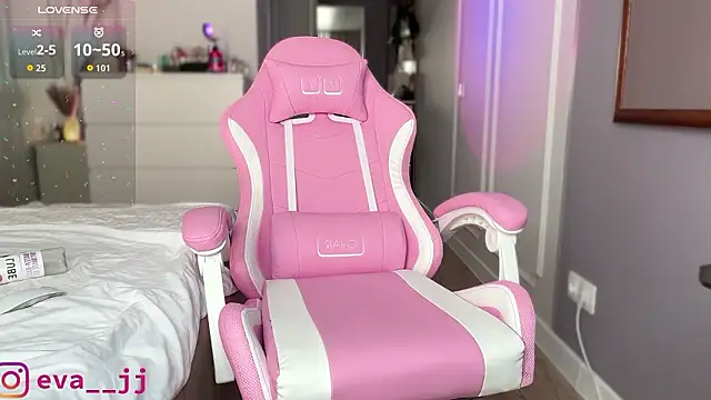 Eva JJ online show from 03.02.26