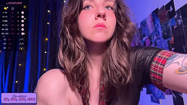 Snapshot of HotaruTomo chatting on 11.08.25 HotaruTomo online show from 11.08.25