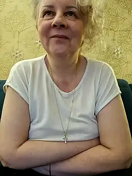 Snapshot of Janahotty chatting on 12.20.24 Janahotty online show from 12.20.24