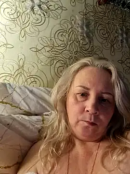 Snapshot of Janahotty chatting on 01.04.25 Janahotty online show from 01.04.25