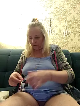 Snapshot of Janahotty chatting on 03.15.25 Janahotty online show from 03.15.25