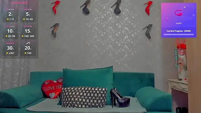 Snapshot of emilianna666 chatting on 10.03.25 emilianna666 online show from 10.03.25