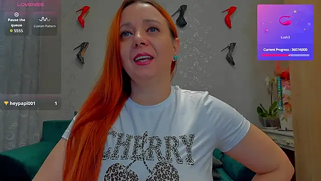 Snapshot of emilianna666 chatting on 10.25.25 emilianna666 online show from 10.25.25