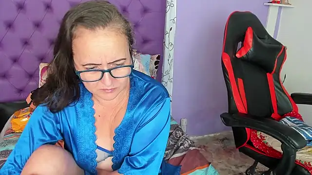 Margoth clain online show from 12.04.25