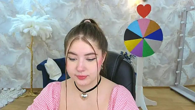 NicoleFoxery online show from 10.05.25