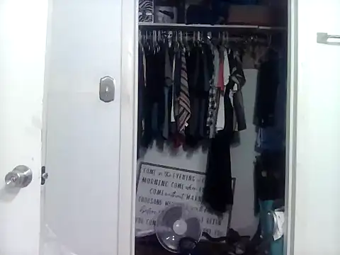 Prettyboiflaco online show from 01.11.25