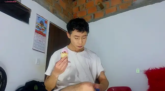 Snapshot of big_cock_mathew chatting on 02.23.25 big cock mathew online show from 02.23.25