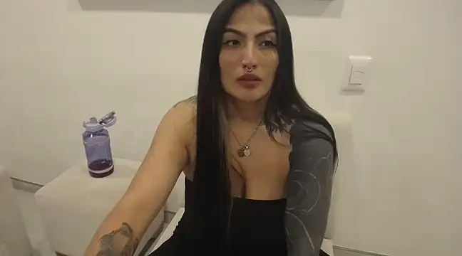 Snapshot of michell_fun23 chatting on 02.04.25 michell fun23 online show from 02.04.25