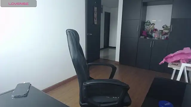 Snapshot of michell_fun23 chatting on 09.29.25 michell fun23 online show from 09.29.25