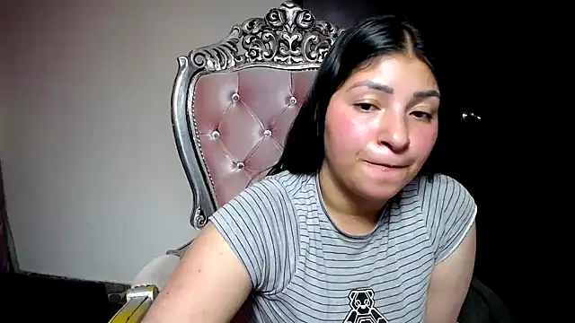 holly20a online show from 02.14.25
