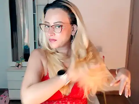 Snapshot of BOREAL_MOON chatting on 10.28.25 BOREAL MOON online show from 10.28.25