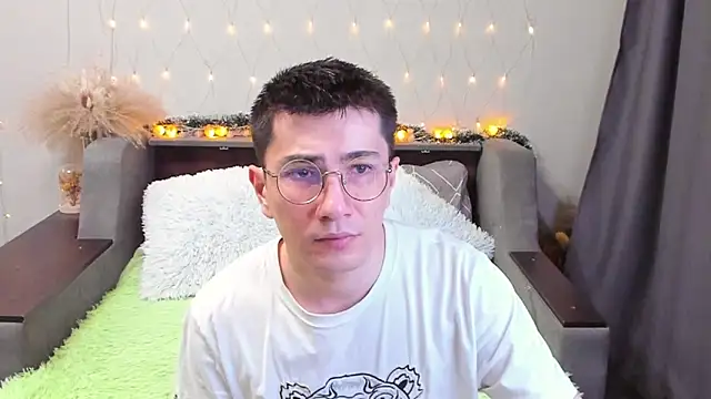 Yumi steve online show from 02.16.25