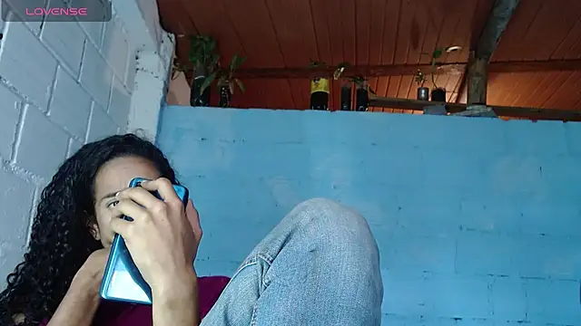 jasminne  online show from 10.04.25