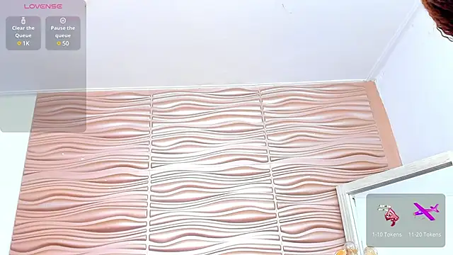 mia pineda online show from 12.21.24