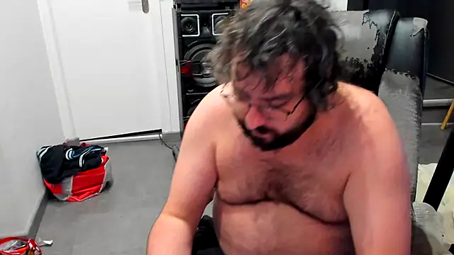 Snapshot of bears549a chatting on 12.20.24 bears549a online show from 12.20.24