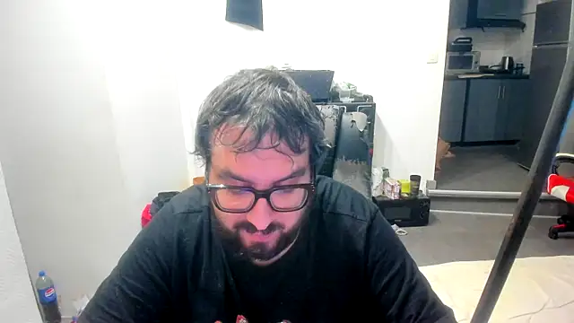 Snapshot of bears549a chatting on 11.08.25 bears549a online show from 11.08.25