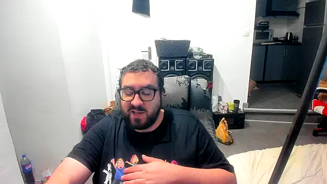 Snapshot of bears549a chatting on 11.10.25 bears549a online show from 11.10.25