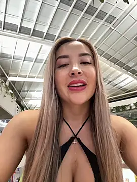 Snapshot of Alexa_seexy1 chatting on 04.27.26 Alexa seexy1 online show from 04.27.26