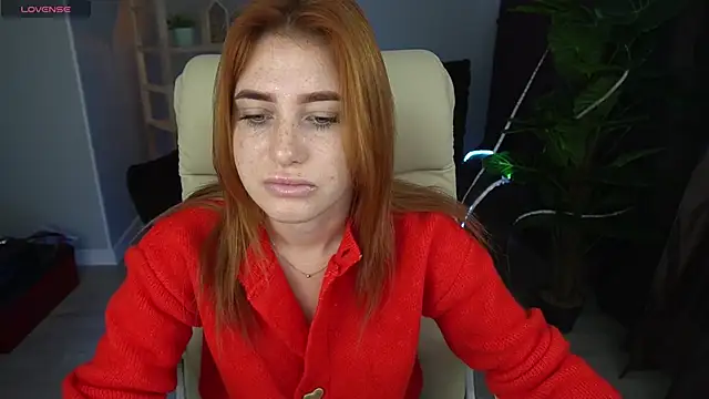 EmilyFoxxi online show from 12.04.24