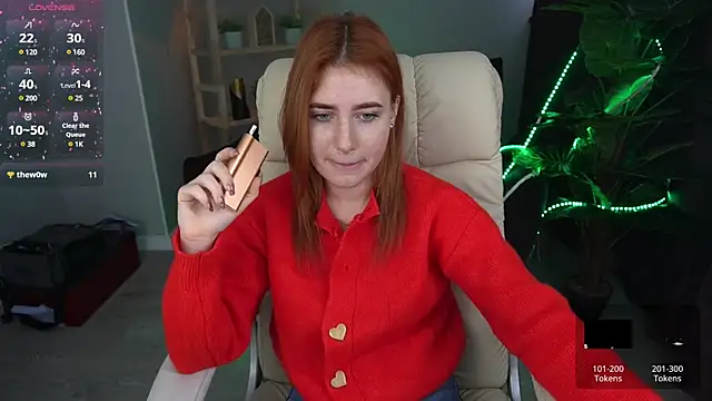 EmilyFoxxi online show from 12.04.24