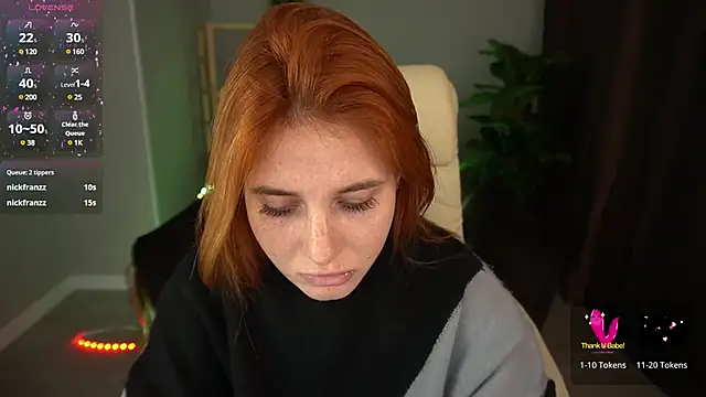 EmilyFoxxi online show from 12.18.24