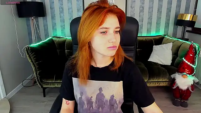 EmilyFoxxi online show from 12.23.24