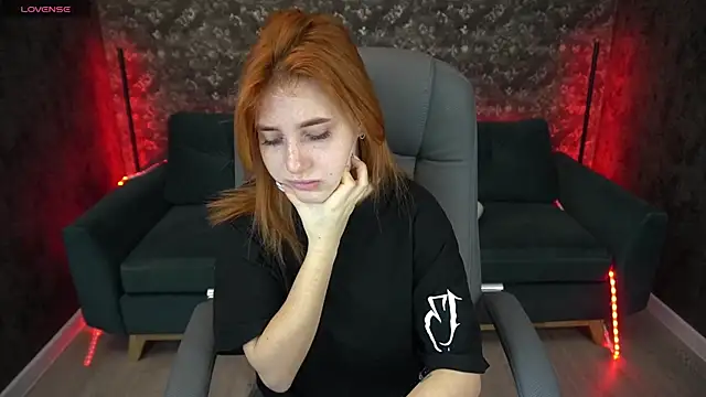 EmilyFoxxi online show from 01.04.25