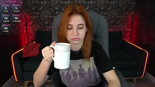 EmilyFoxxi online show from 01.05.25