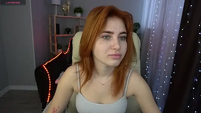 EmilyFoxxi online show from 01.24.25
