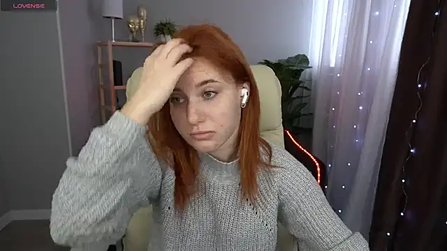 EmilyFoxxi online show from 01.31.25