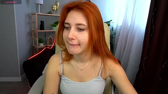 EmilyFoxxi online show from 02.11.25
