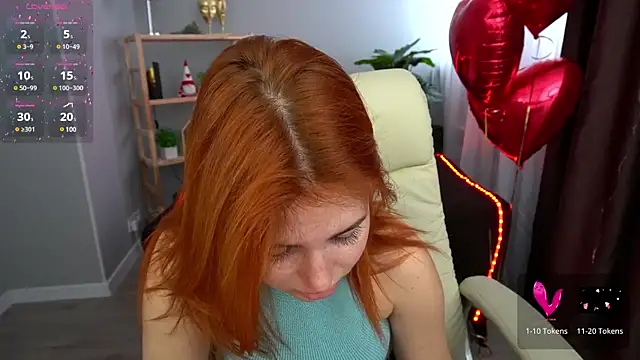 EmilyFoxxi online show from 02.14.25